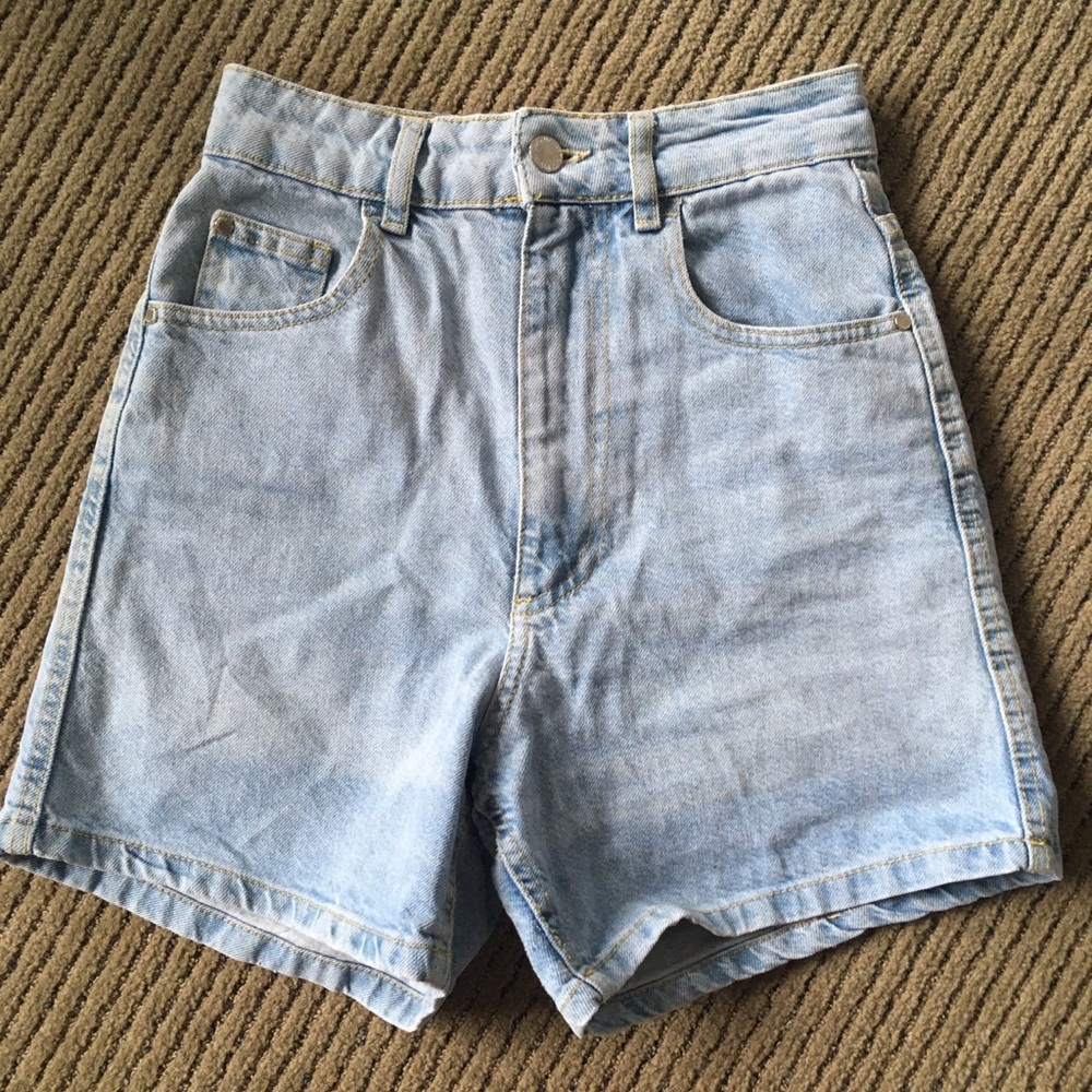 High Waisted Light-wash Denim Shorts
